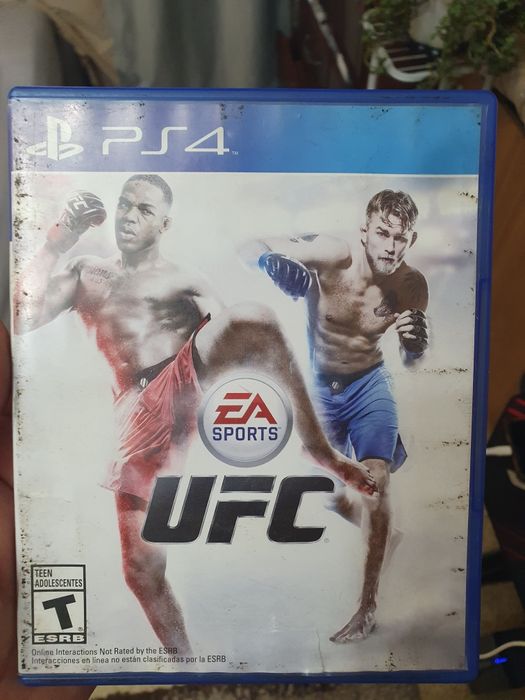 Sony playstation 4 срочно с играми