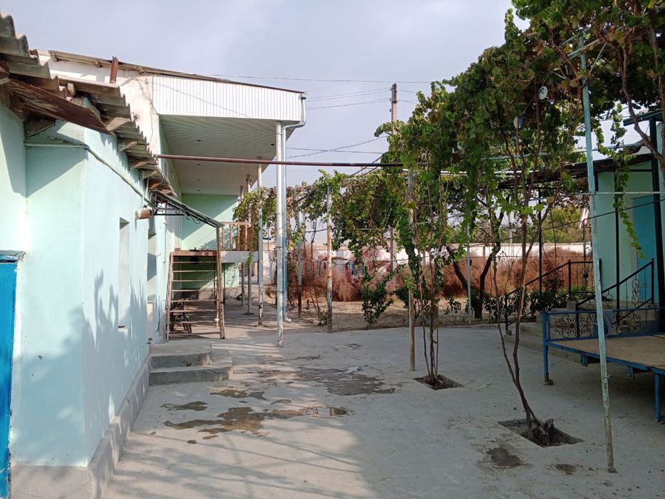 7 сотихли ҳовлили уй сотилади иккиламчи кредит хам бўлади