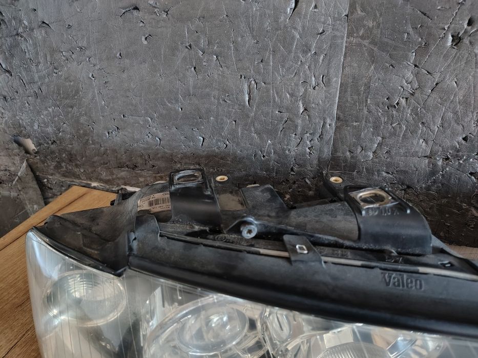 Faruri Xenon Audi A4 B6 2000-2004 Valeo D1S/H7 second hand