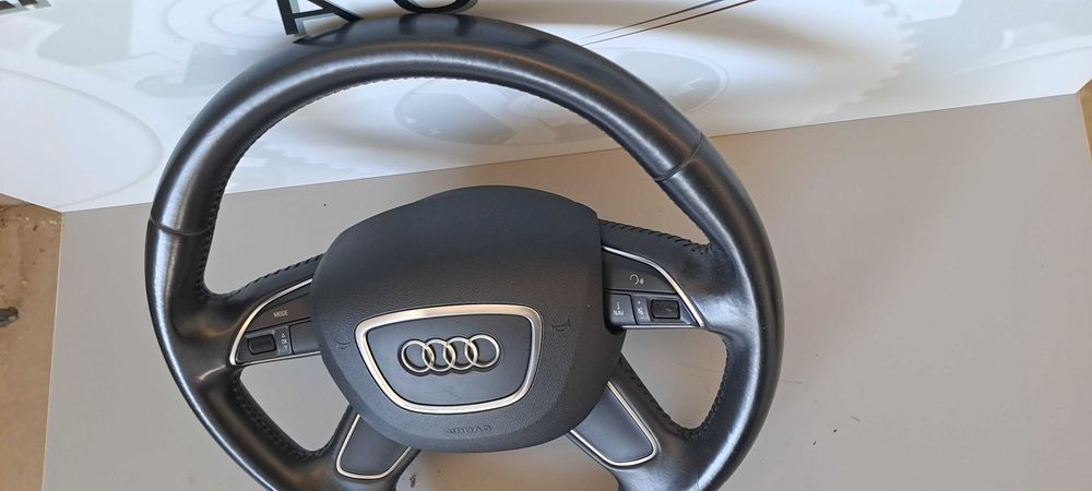 Волан с air bag Audi 2012г