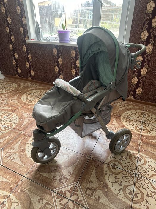 Продаем коляску всесезонная