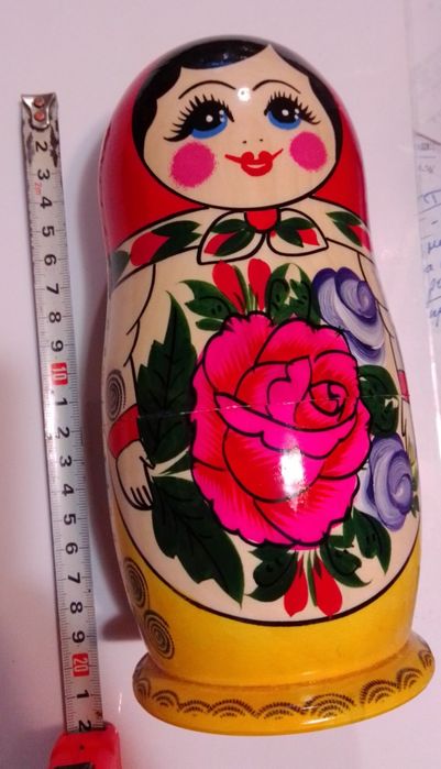 Кукли,матрьошки,играчки