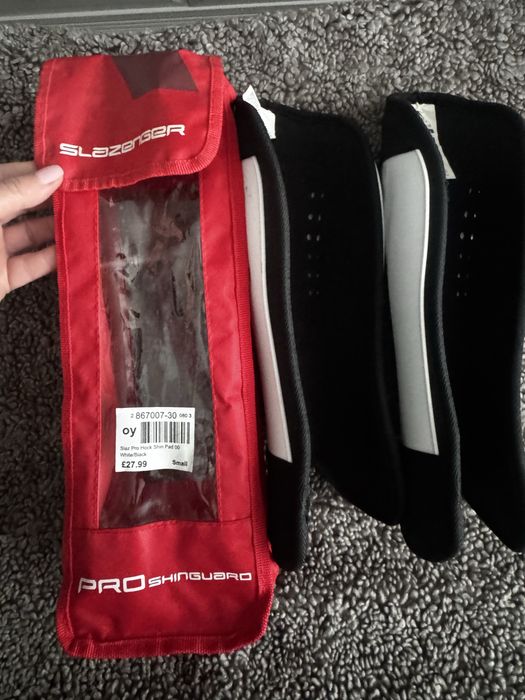 Apartoti fotbal ,hochey