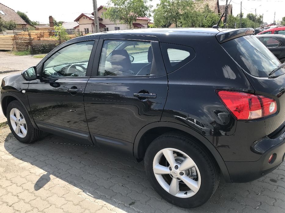 Vând Nissan Qashqai utilizat...2000e