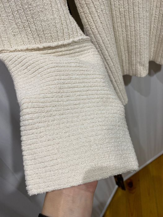 Пуловер с отворен гръб H&M от памучна смес в цвят пясък