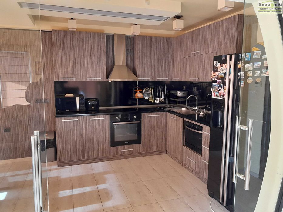 Продава се Тристаен апартамент в Монтана, Широк център - 120 кв.м за 1105 €/кв.м - Снимка #2