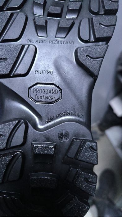 Новая спец обувь