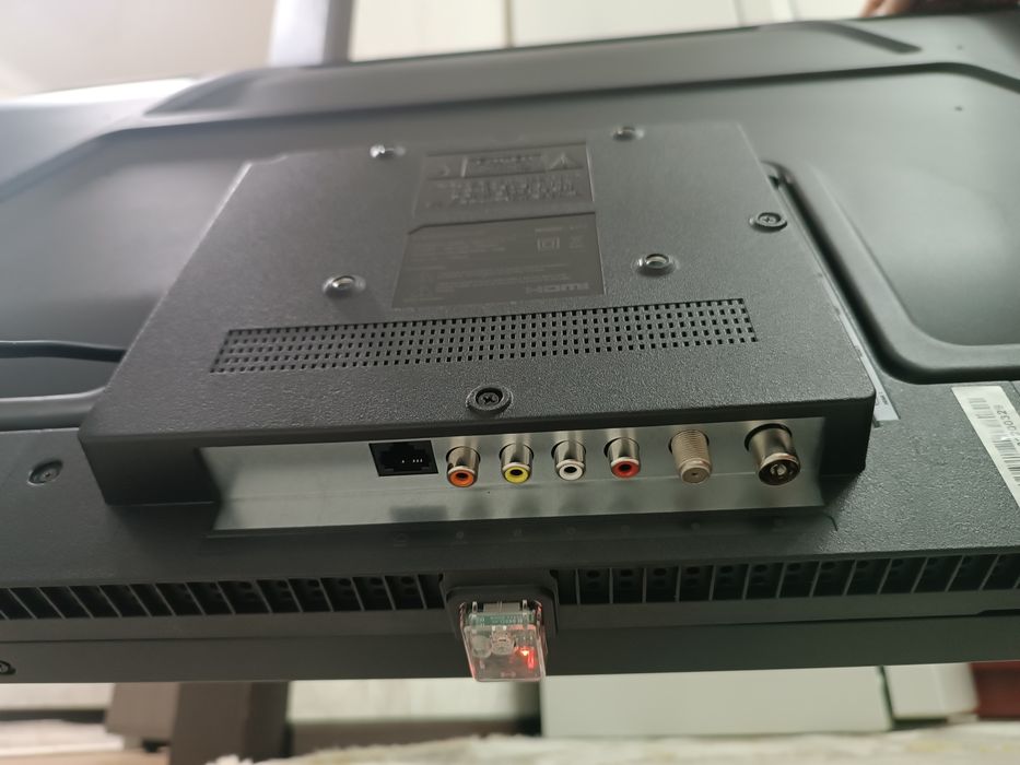 Телевизор СМАРТ ТВ Leadbros 42"