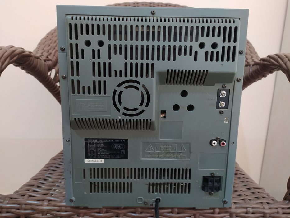 Продаётся музыкальный центр