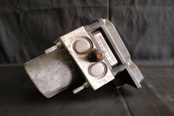 Pompa ABS BLB 2.0 tdi  8e0614517at 8E0910517B Audi A4 B7