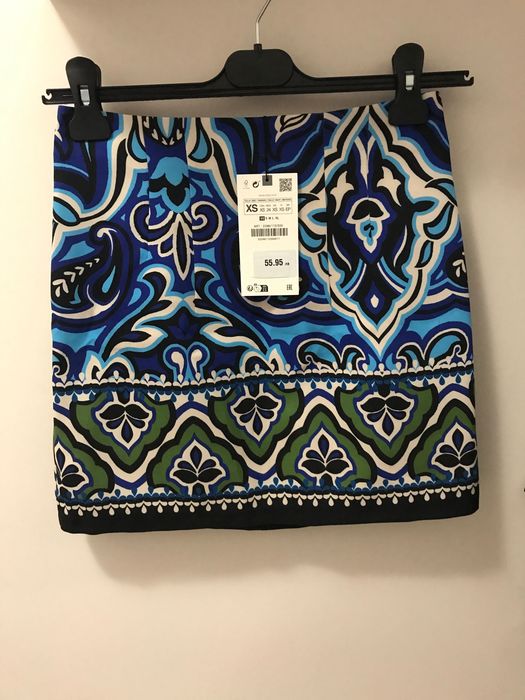 нова къса пола zara