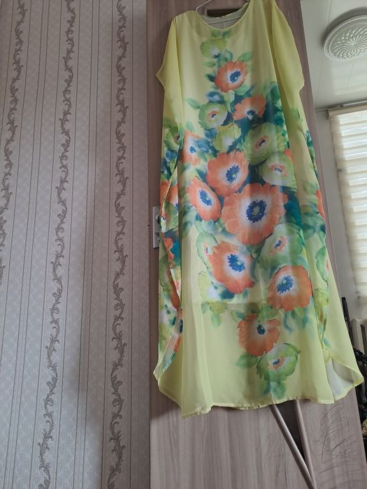 Плате для работы и наряду