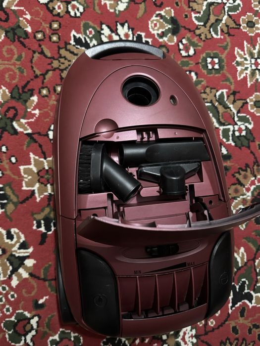 Пылесос Samsung 2400w