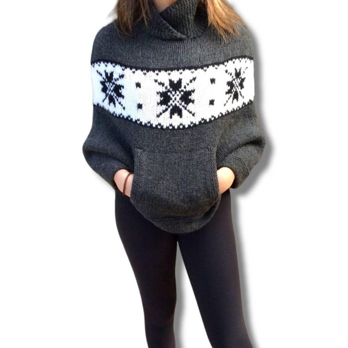 Пончо/Пелерина агнешка вълна