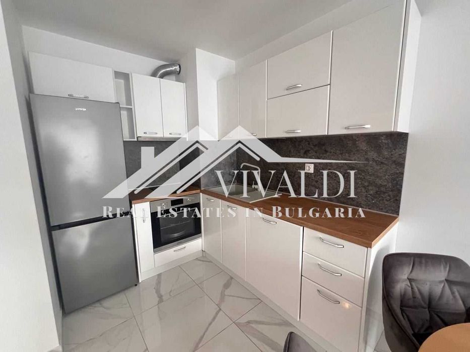 Продава се Двустаен апартамент в к.к. Св.Св. Константин и Елена - 78 кв.м за 2911 €/кв.м - Снимка #3