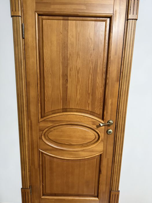 Продам дверь новую 90 см