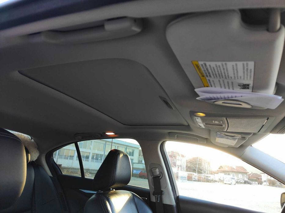 Infiniti Q50 S Hybrid