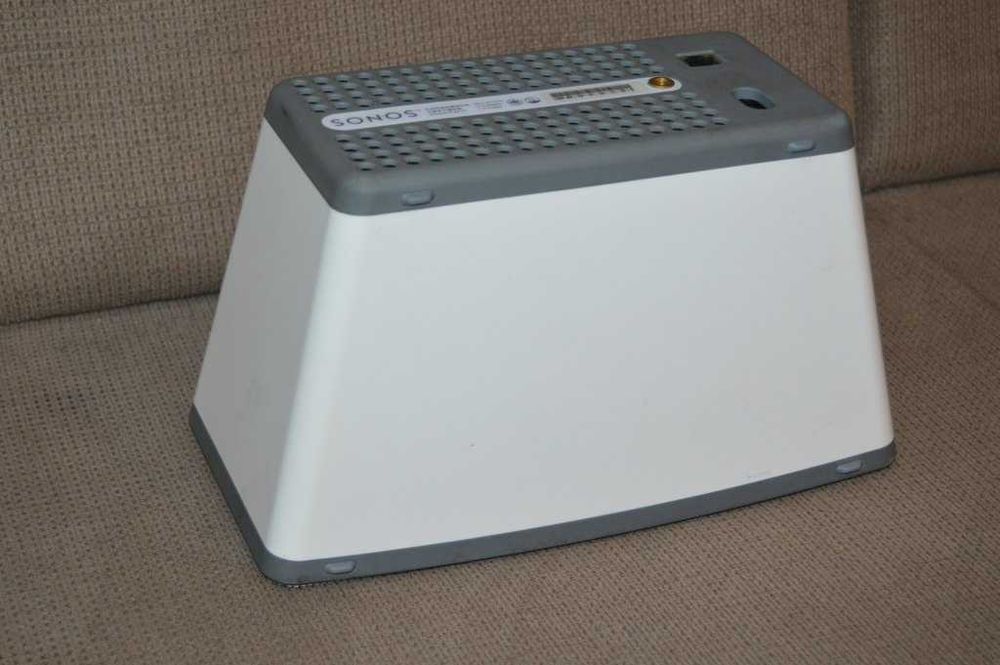 Boxa wireless inteligenta Sonos Play 3 alba cu cablu inclus