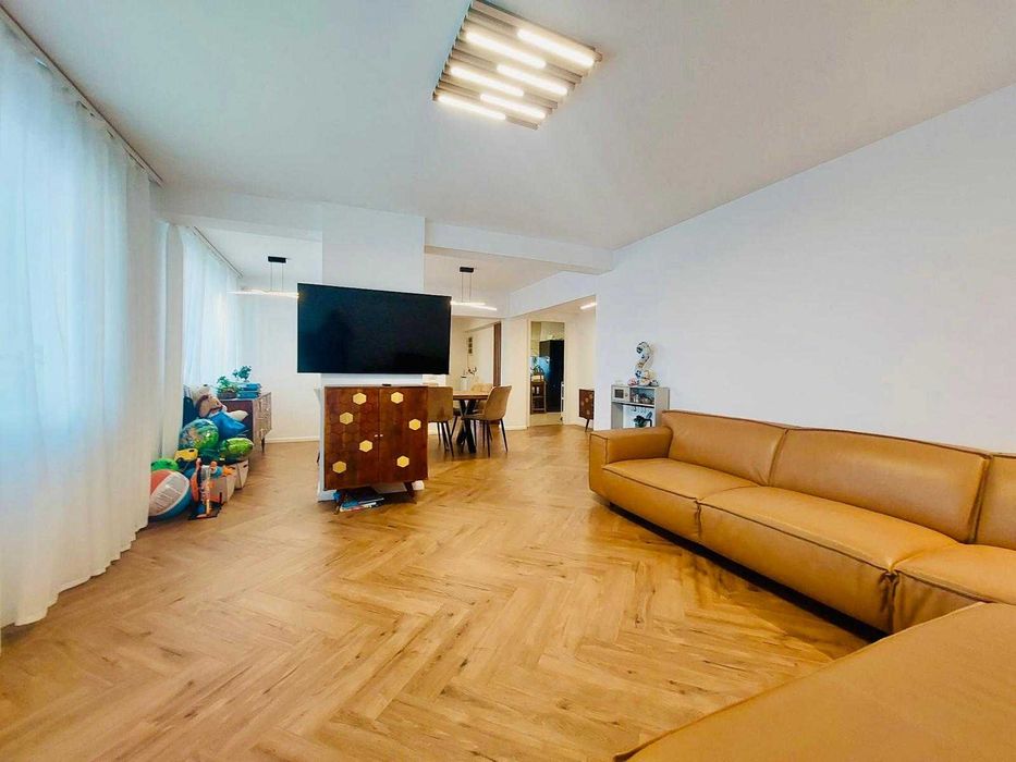 PROPRIETAR | Vila la 900m de Bucuresti | 405 mp | Complex Privat | Fundeni Dobroesti | teren 630 mp |