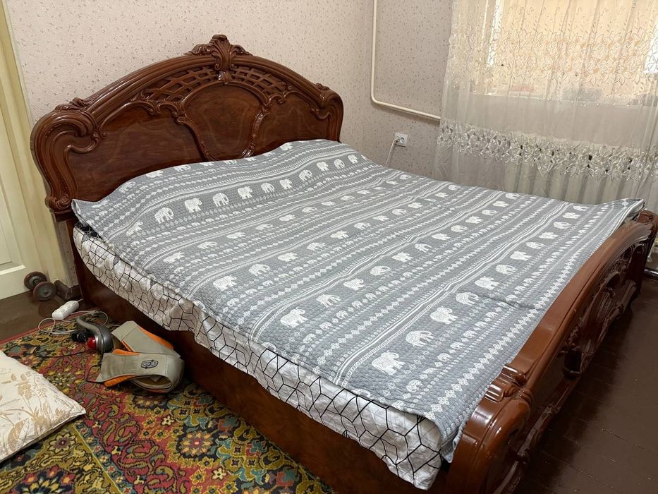 Спалний гарнитур