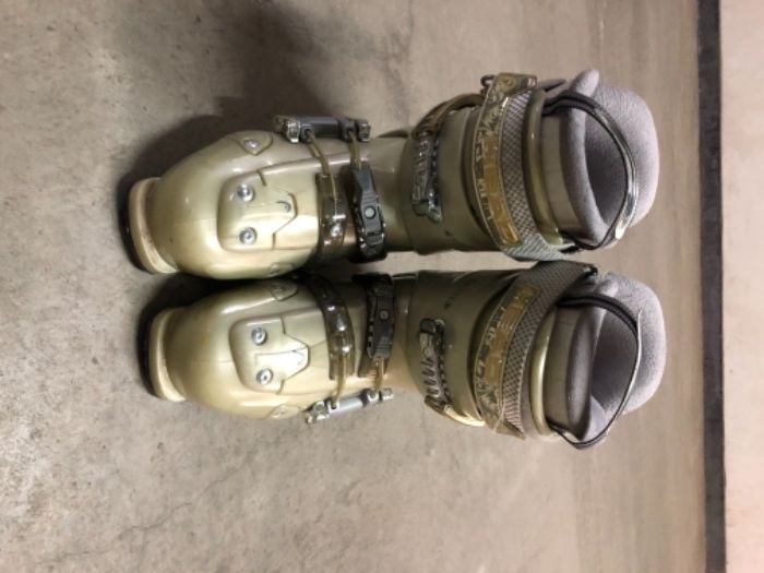 Ски Volkl/Orion, ски обувки Nordica/Head, щеки Rossignol/Kastle