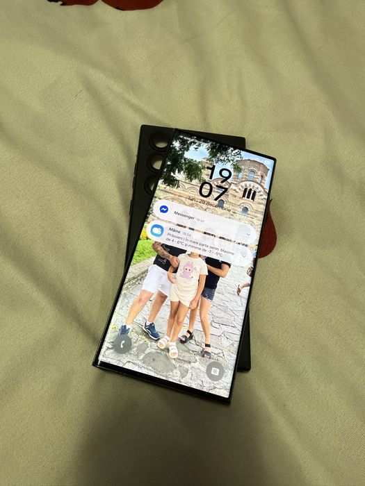 Samsung S23 ULTRA cu garantie 12 luni 512gb stocare si 12gb ram