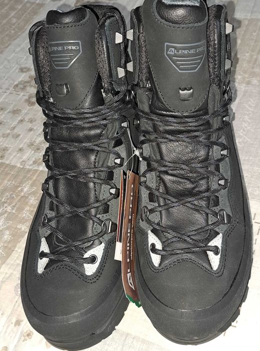 Туристически обувки ALPINEPRO