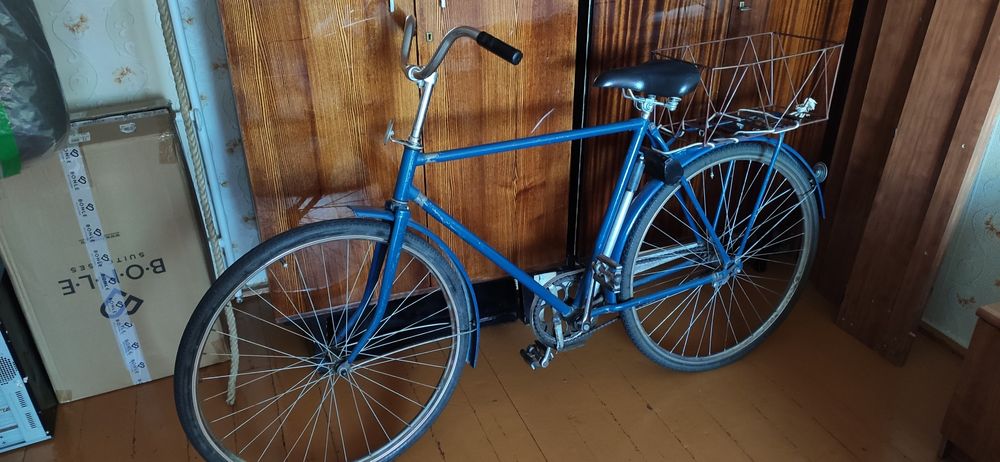 Советский велосипед марки "Урал"