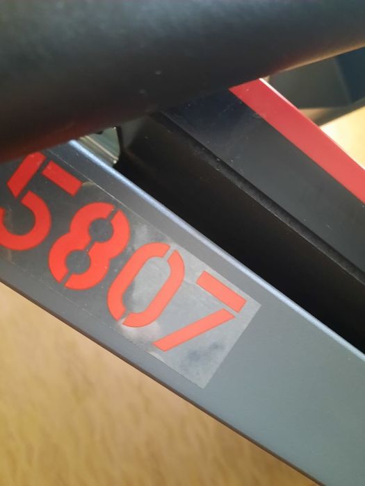 Продаеться беговая дорожка