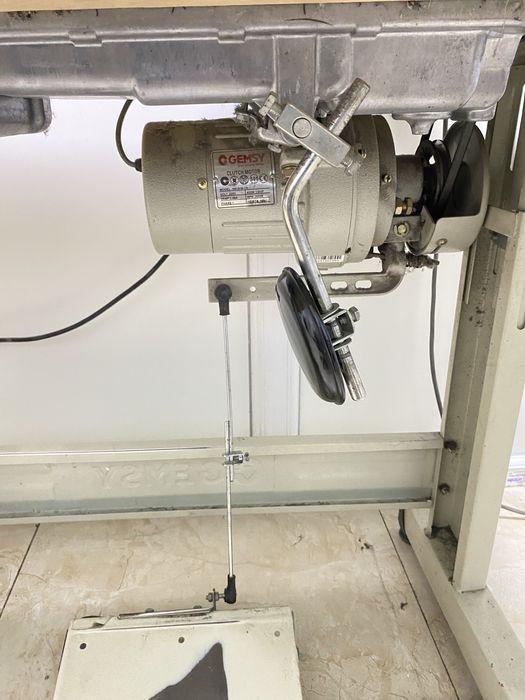 Швейные машинки и оверлок пятониточны