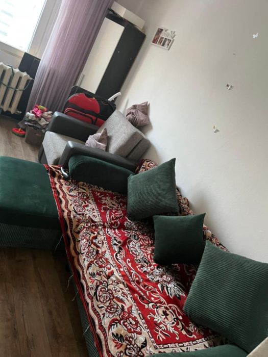 Inchiriez camera camin