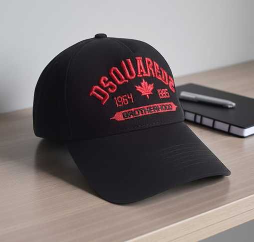 Sapca Dsquared2 noua