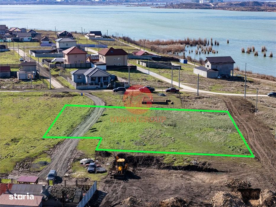 Teren Intravilan 2380 mp Langa Lac, Corbu