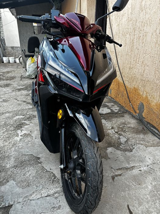 Скутер Click QT-50