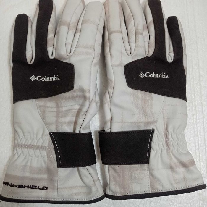 Burton Grenade  Salomon Quiksilver  Buff  ONEILL