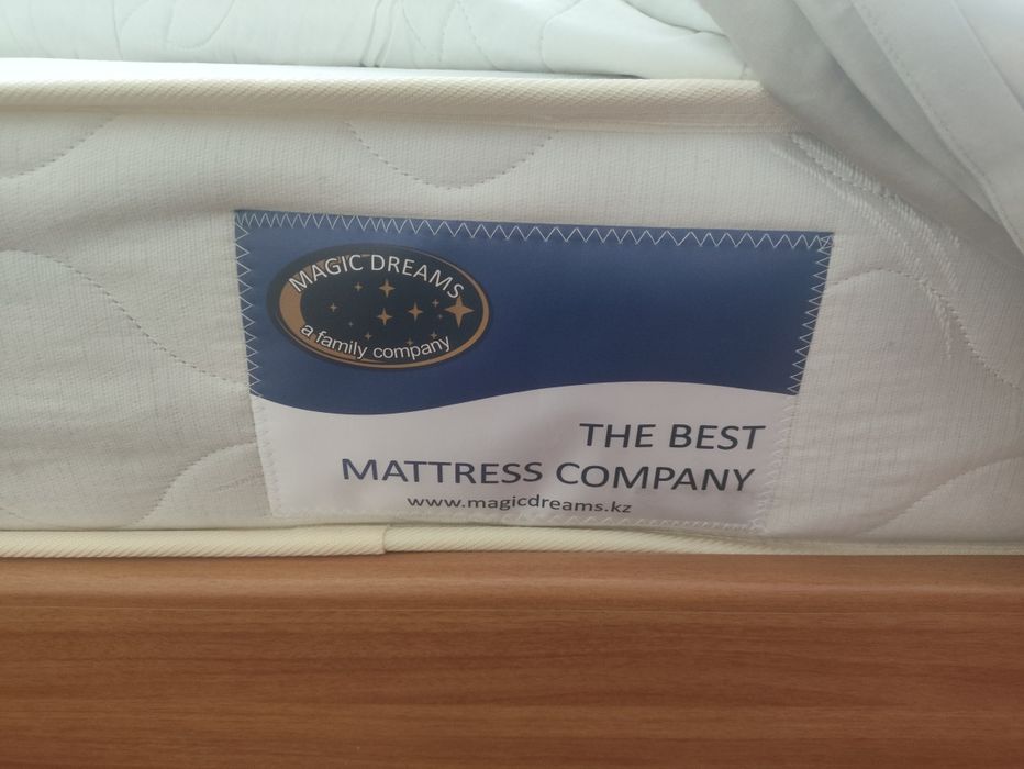 Кровать полуторка с тумбочками