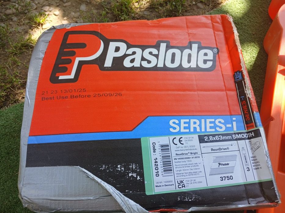 Pistol cuie Paslode IM350+ și 3 cutii cu cuie