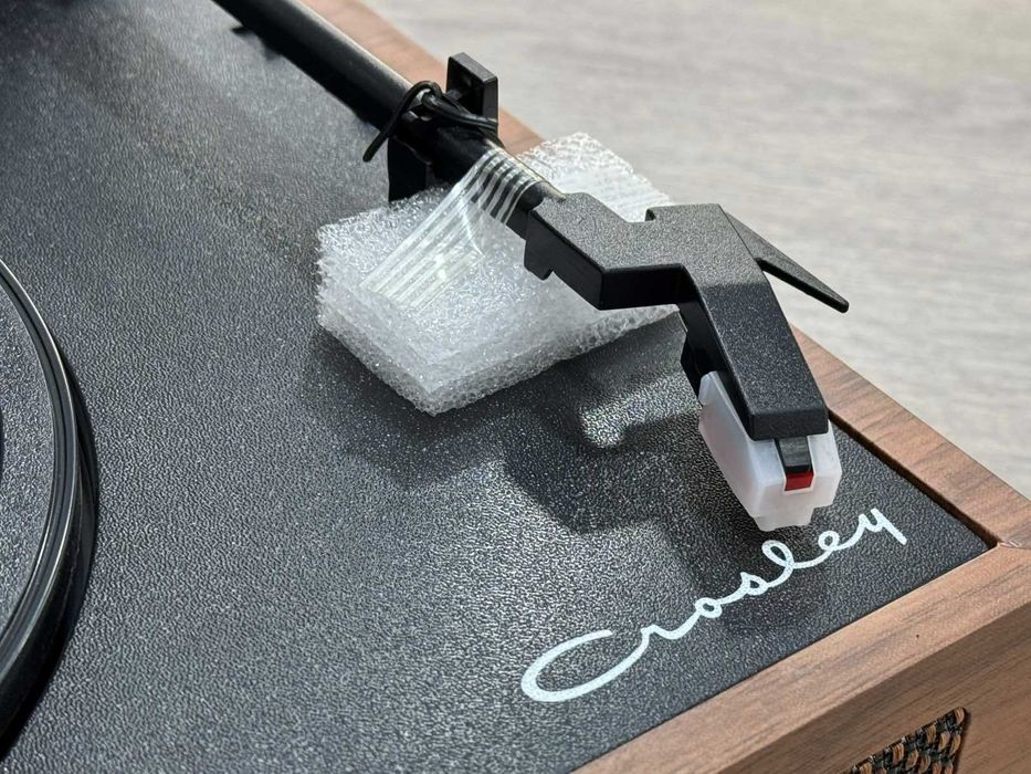 НОВ! Грамофон Crosley Urban Outfitters Limited Edition