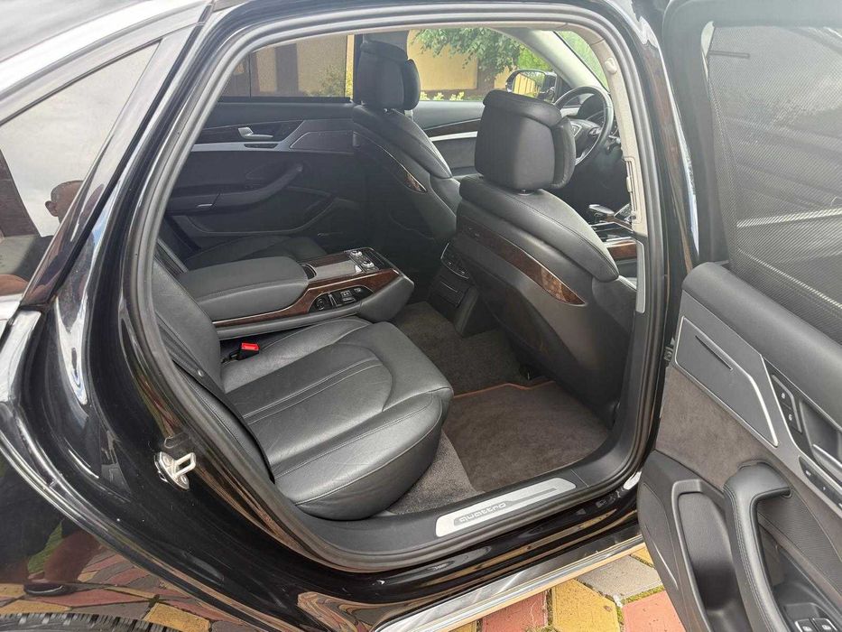 "Vând Audi A8 2015 – preț negociabil,schimb, gata de drum!"