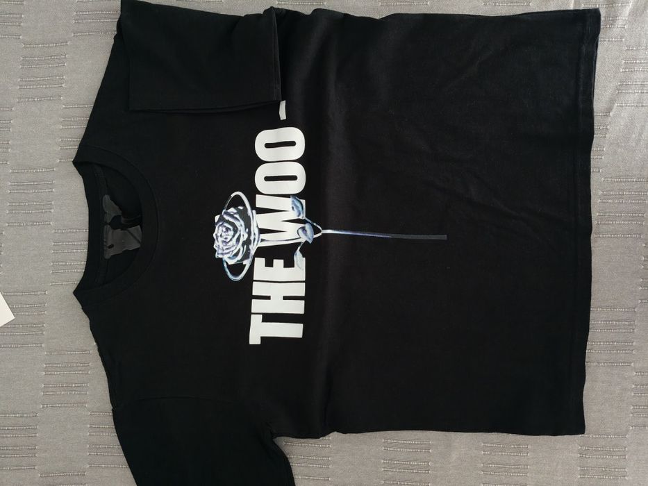 Vlone тениска – черна, стилна, без забележки