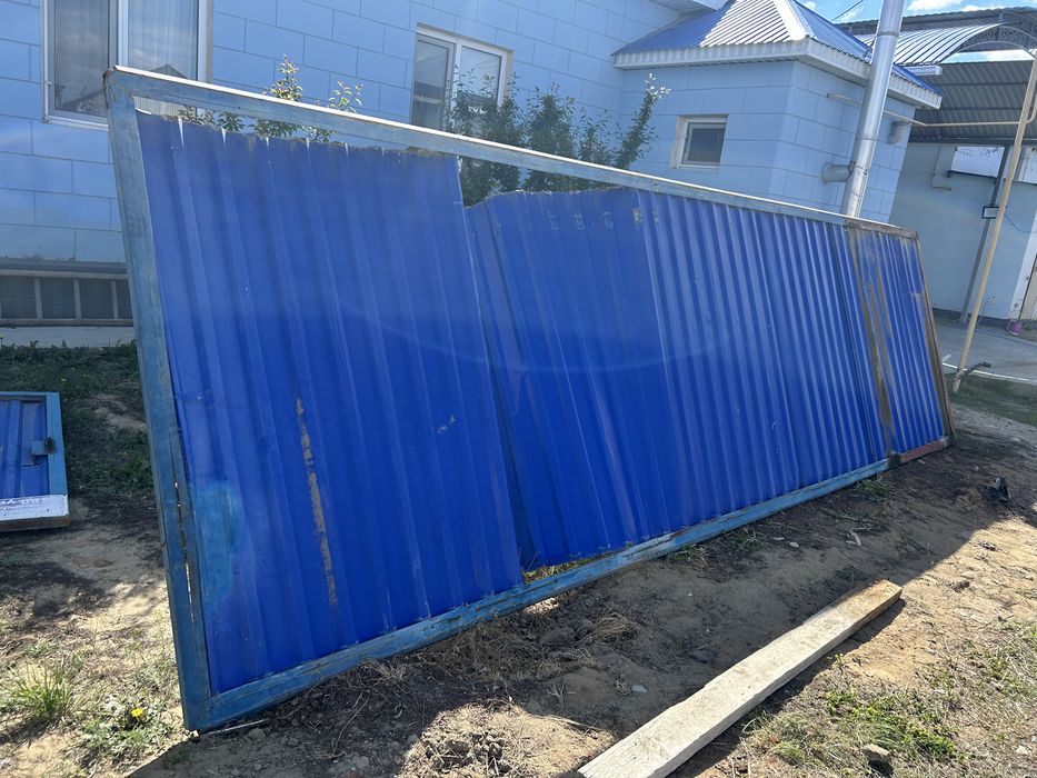 ворота есігімен сатылады.