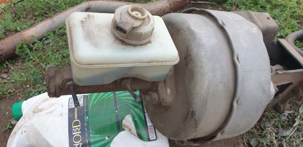 Продам тормозной усилитель