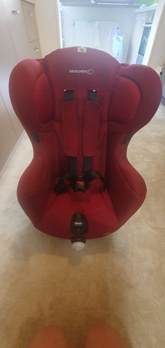 Scaun auto ISOFIX Bebe Confort ISEOS Raspberry Red, 9-18 kg, Rosu