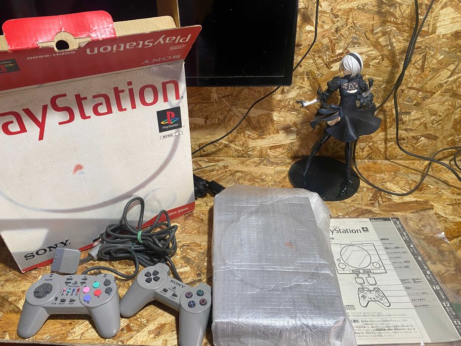 Продам PlayStation 1 с MicroSD 64