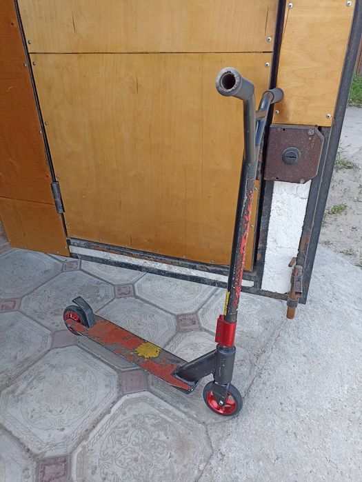 Продам трюковой самокат