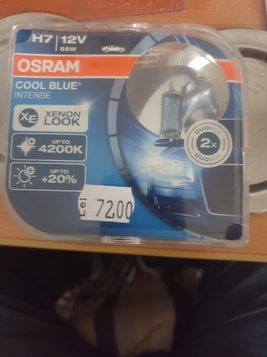 Se vinde set  lampi h7 cool blue