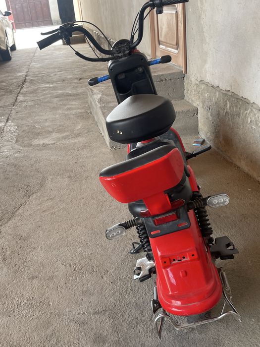 Мопед продаю в нормальном состояний