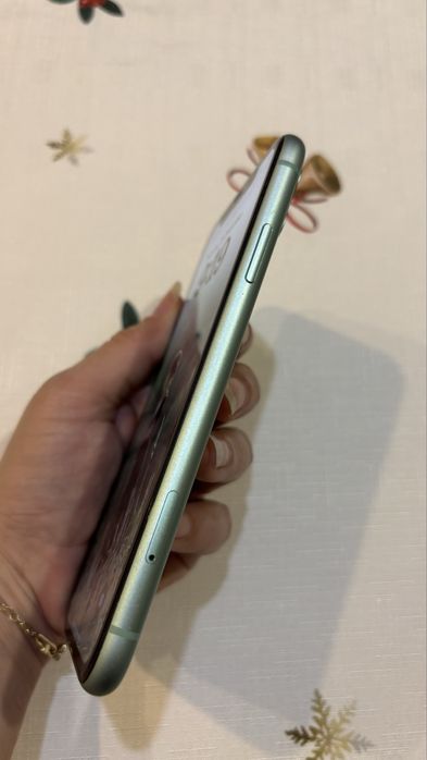 Iphone 11 в отлично състояние