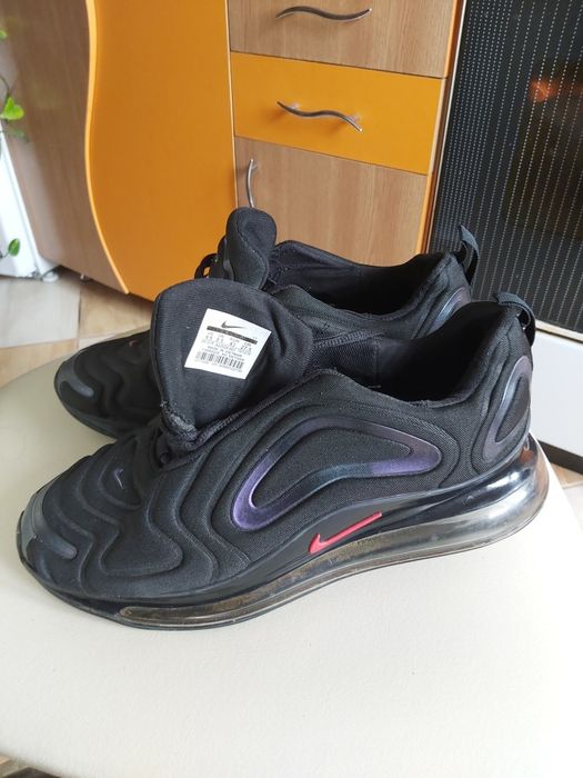 Vand adidași Nike Air Max720