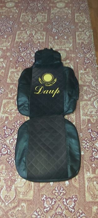 Чехлы на машину.